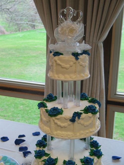 which was decorated in Royal Blue to enjoy the wedding reception